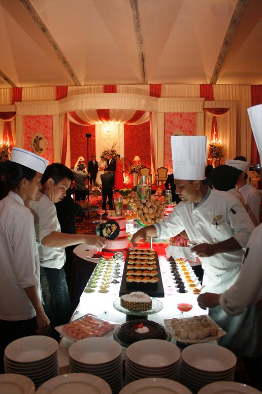 jual prasmanan makanan dan cara pemanpilan dengan benar