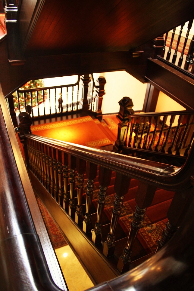 Kunjungi kamar ratu Ingris di hotel legendaris Raffles Singapore