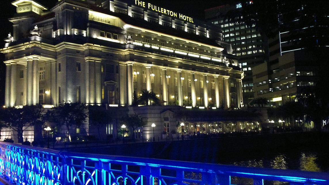Legendary Fullerton Hotel Singapore guided visit with team part 1