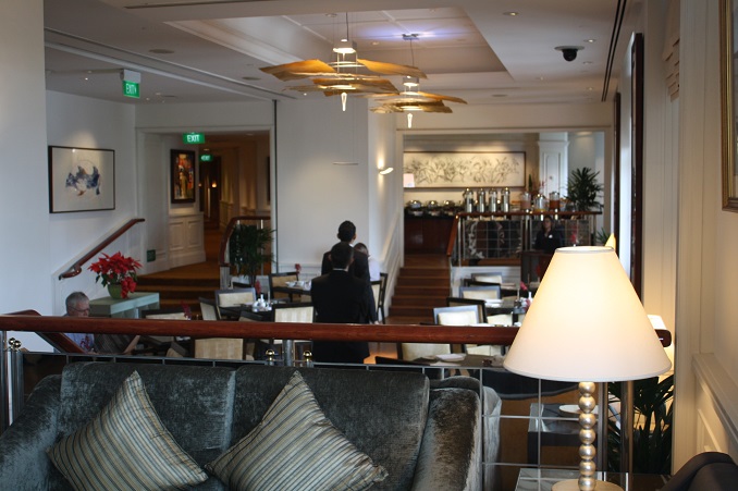 Legendary Fullerton Hotel Singapore guided visit with team part 1